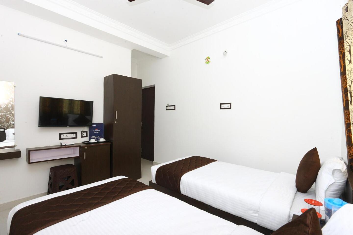 Thomas Inn Chennai Bagian luar foto