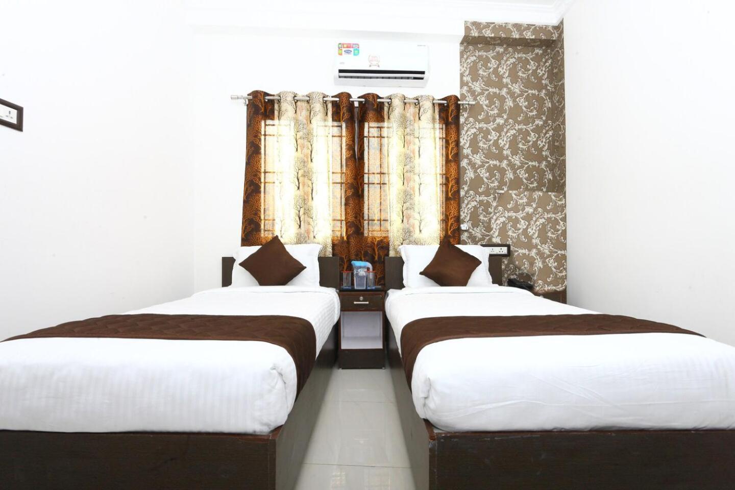Thomas Inn Chennai Bagian luar foto