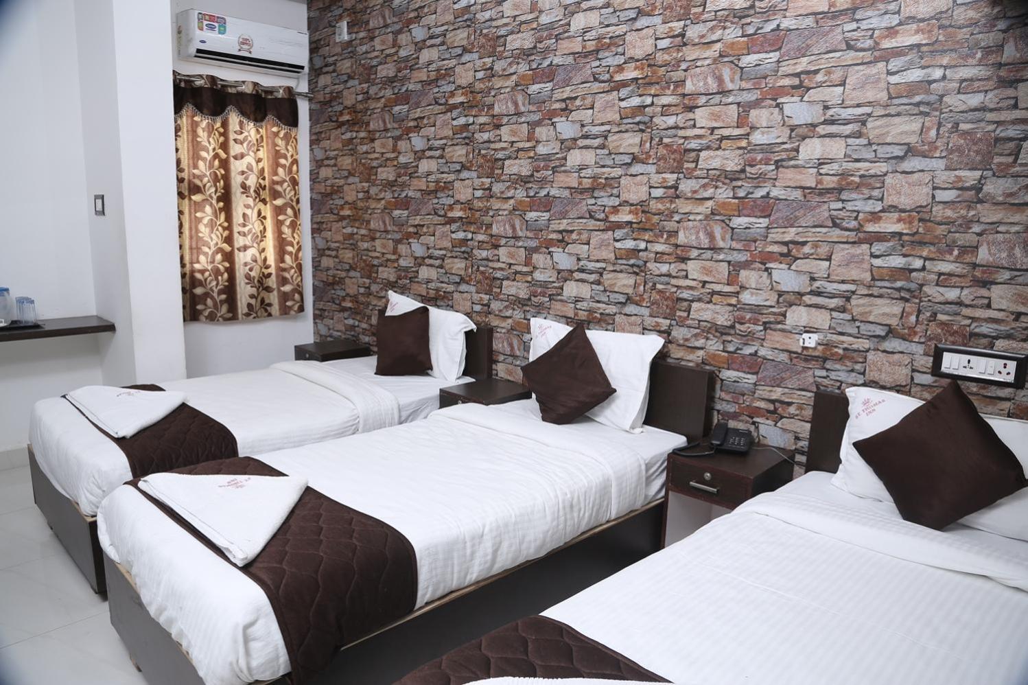 Thomas Inn Chennai Bagian luar foto